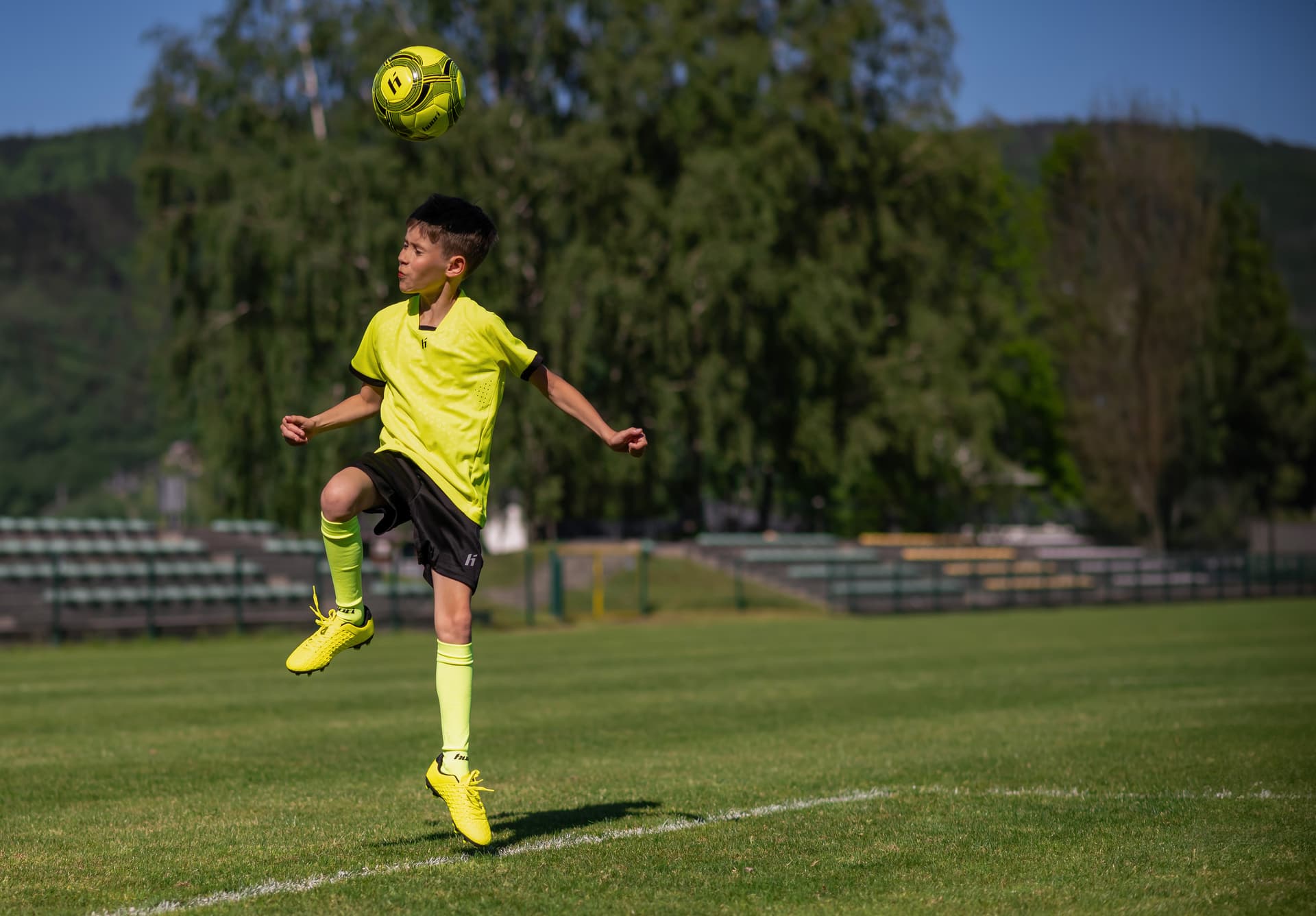 Piłka do gry w różne sporty, rozmiar standardowy 6