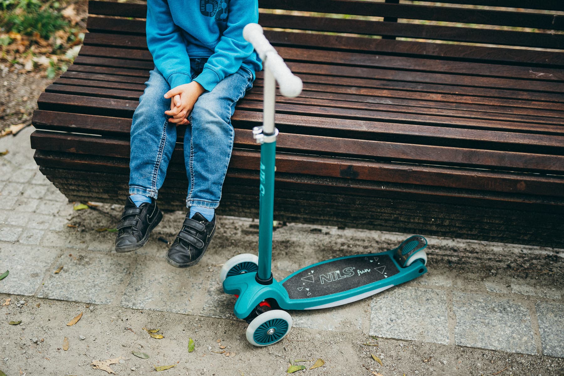 HLB1310 LED Hulajnoga Dziecięca Zielona Nils Fun 5