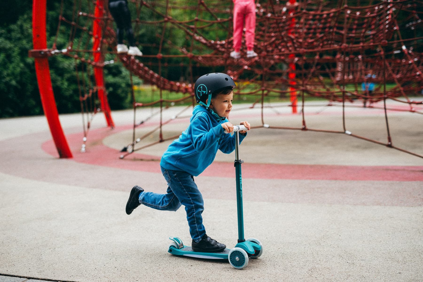 HLB1310 LED Hulajnoga Dziecięca Zielona Nils Fun 9