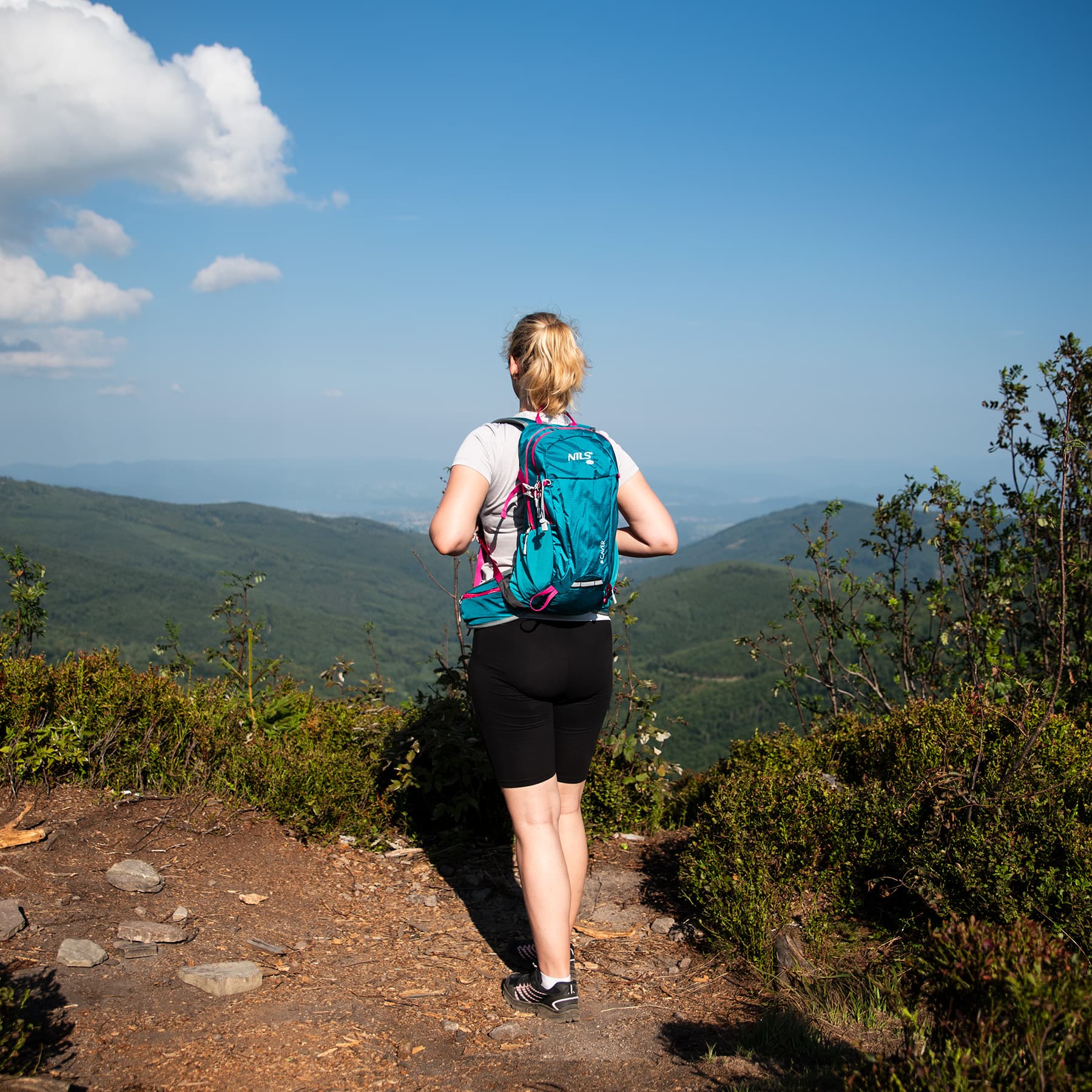 Turkusowy plecak turystyczny Nils Camp Caver 18L 3