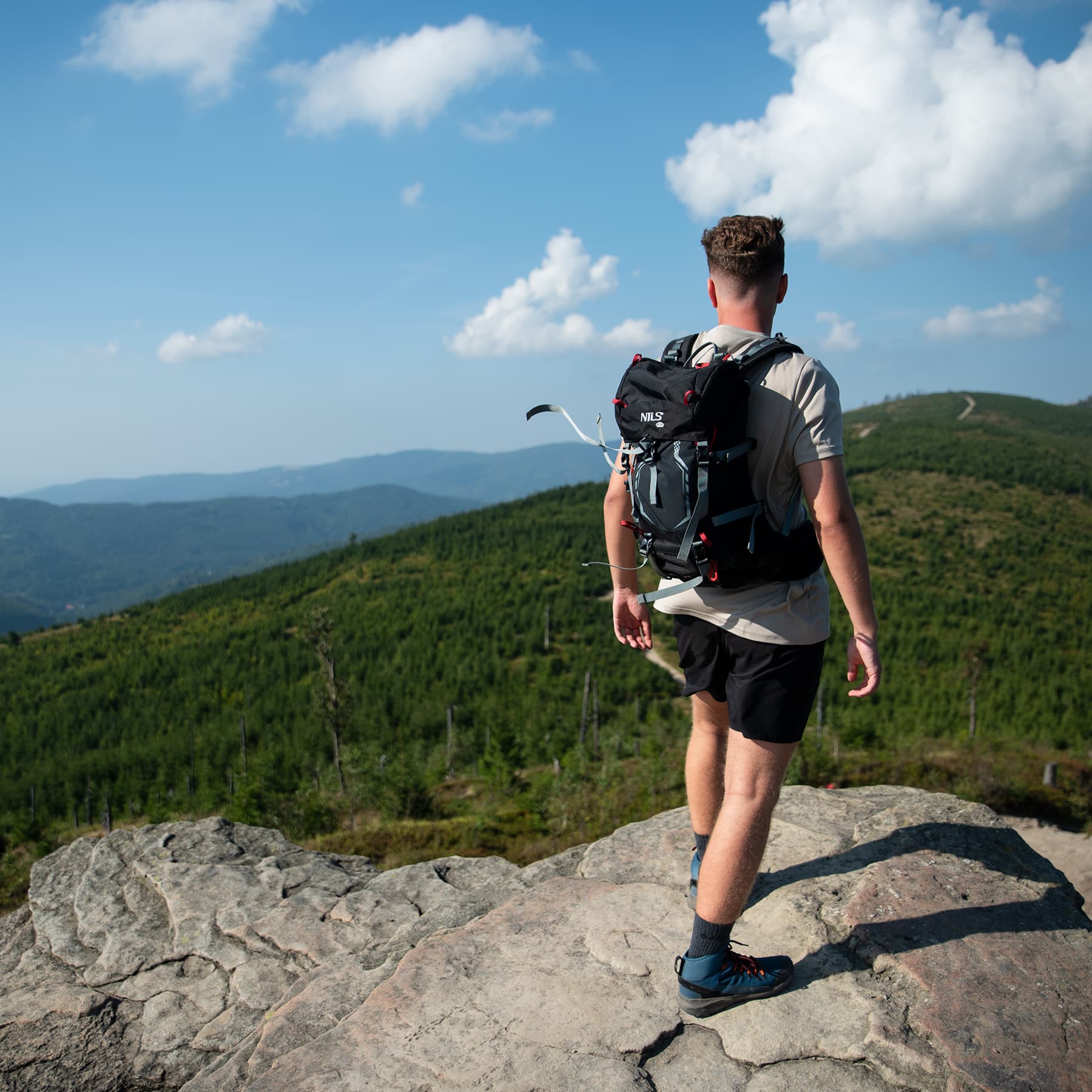 Plecak turystyczny Nils Camp Northlake 30L+10 czarny 4