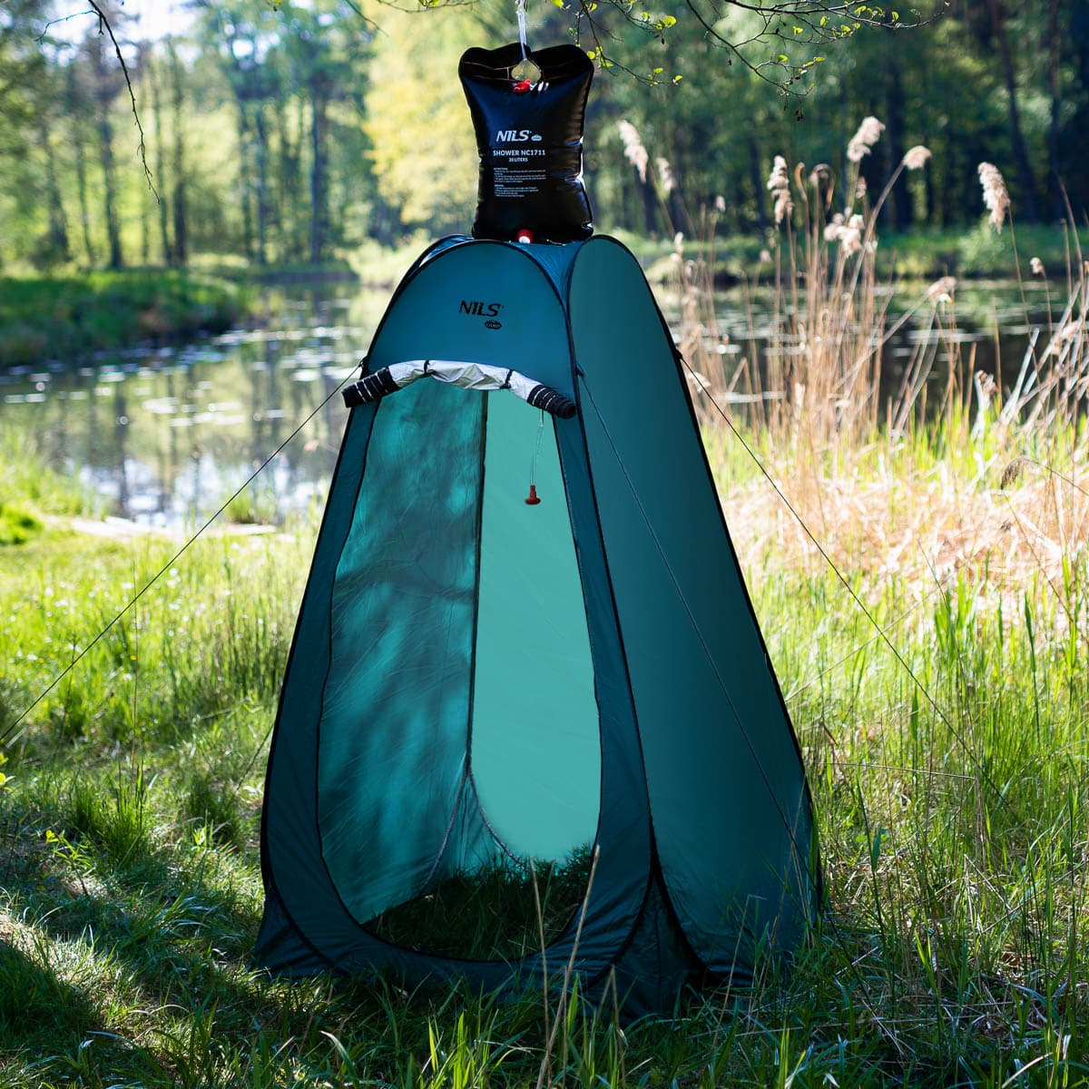 Turkusowa przebieralnia turystyczna Nils Camp 4