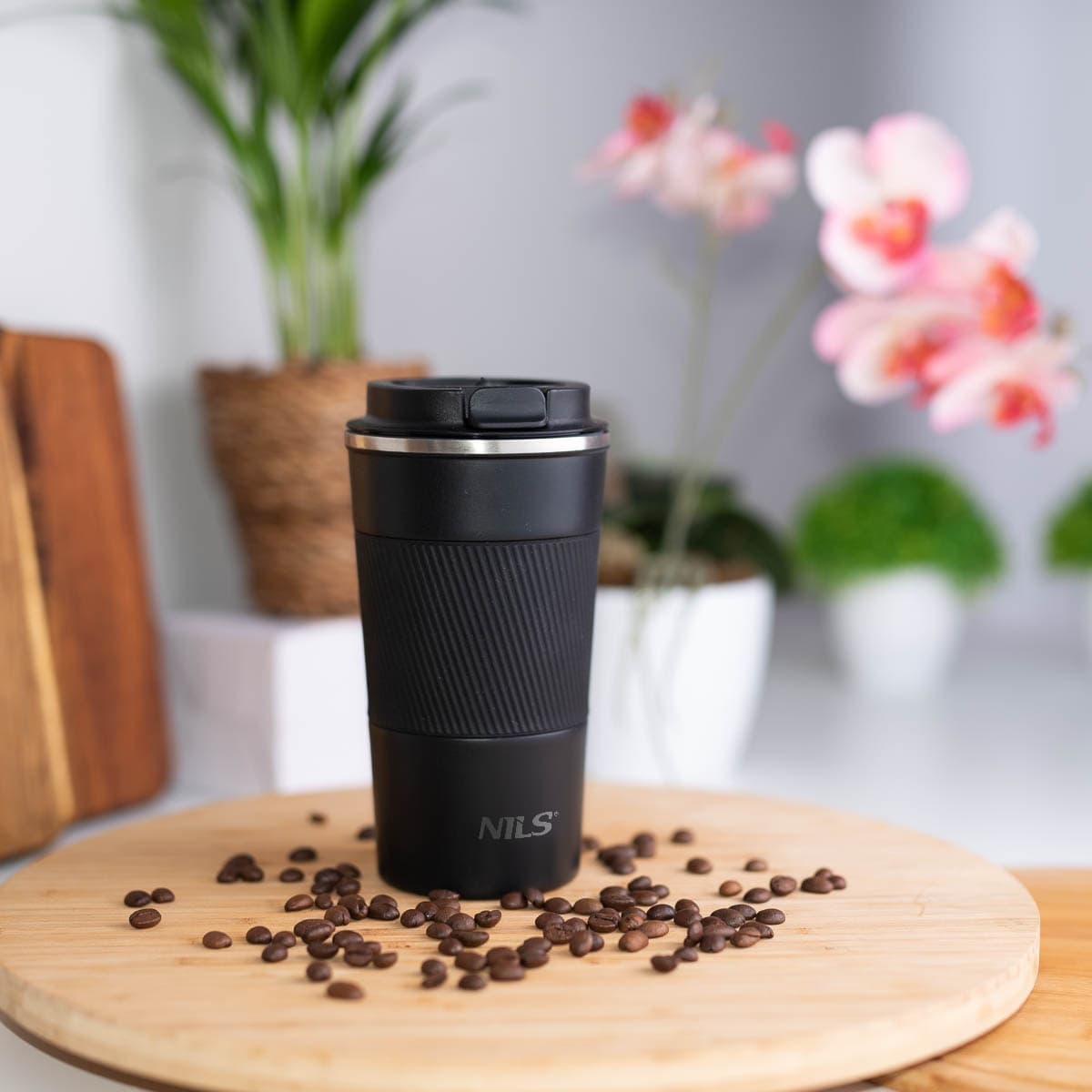 Czarny kubek termiczny Nils 510 ml ze stali nierdzewnej 3