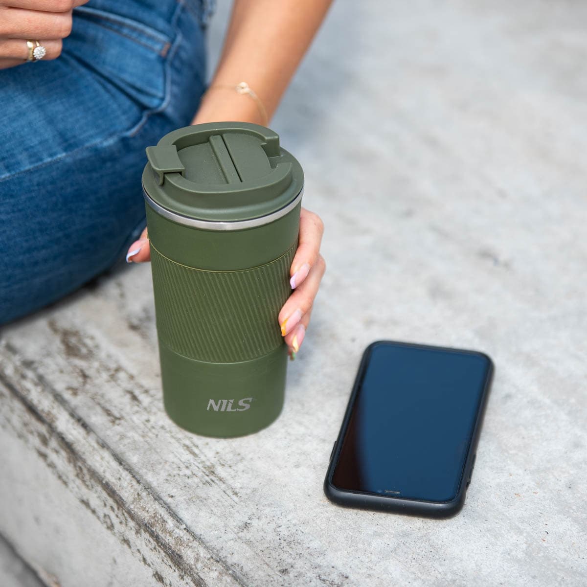 Zielony kubek termiczny Nils o pojemności 510 ml 5