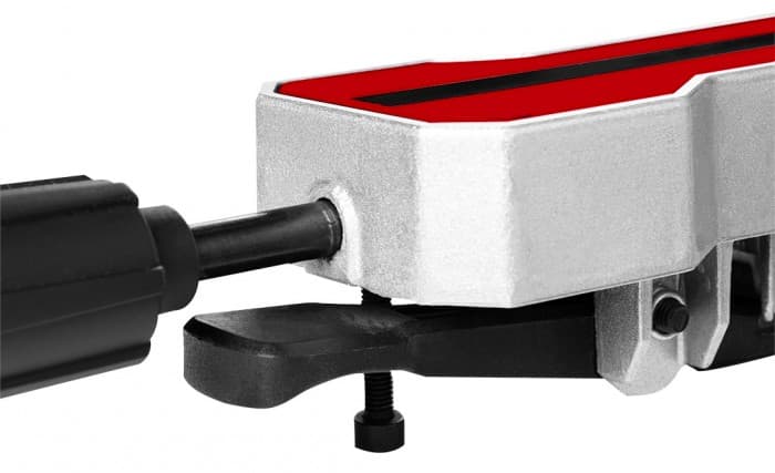 Pilarka ukosowa Energy+ 18V tarcza 210 mm bez akumulatora 6