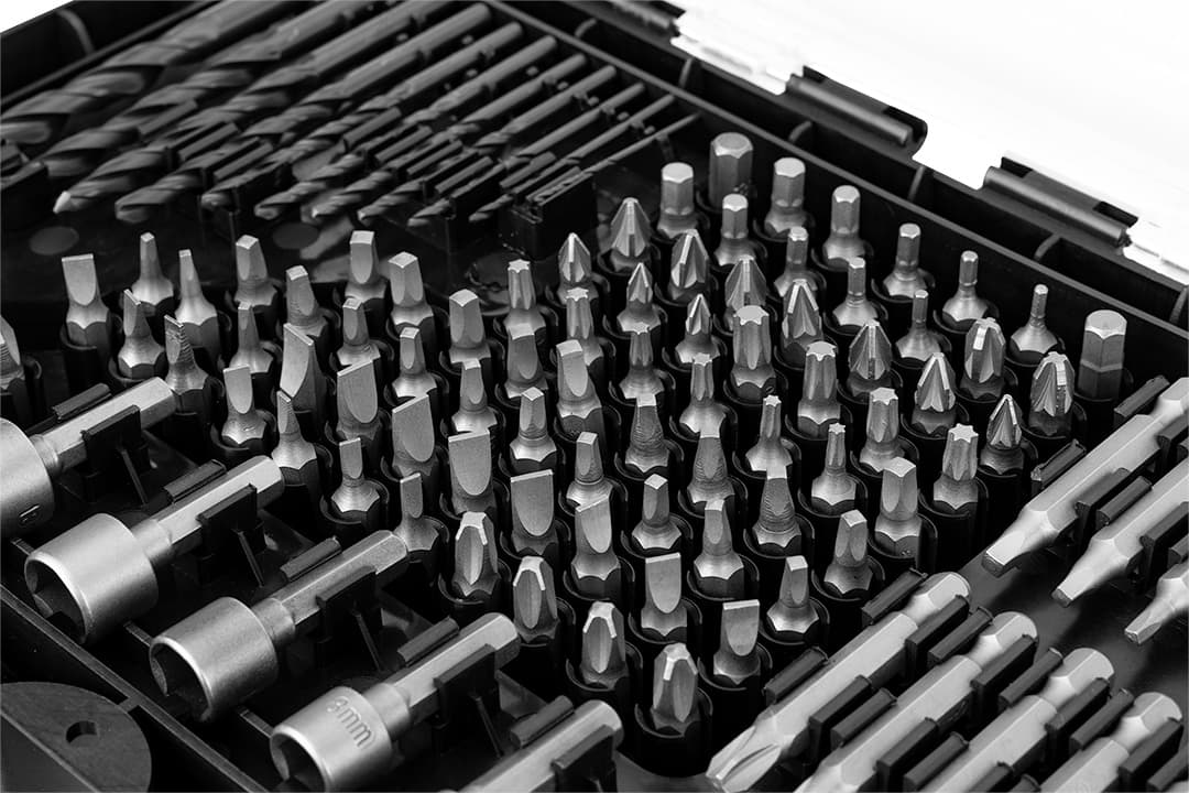 Zestaw wierteł i bitów z nasadkami 120 sztuk 6