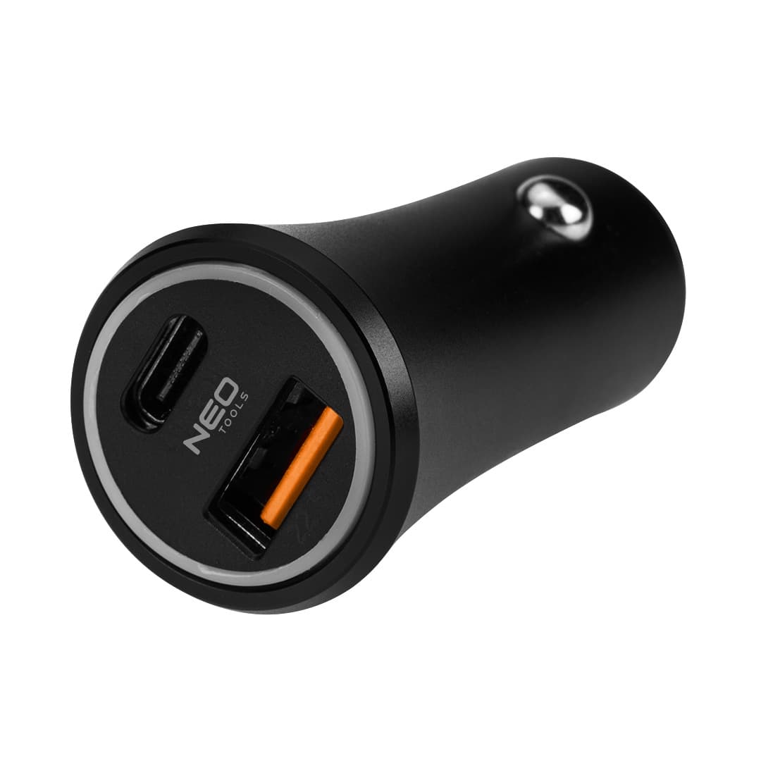 Dwuportowa ładowarka samochodowa USB A i USB C 2