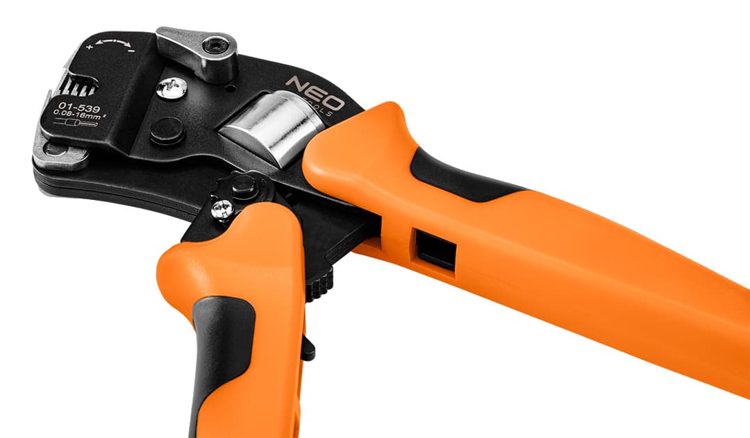 Szczypce samozaciskowe NEO tools 230 mm do końcówek tulejkowych 10