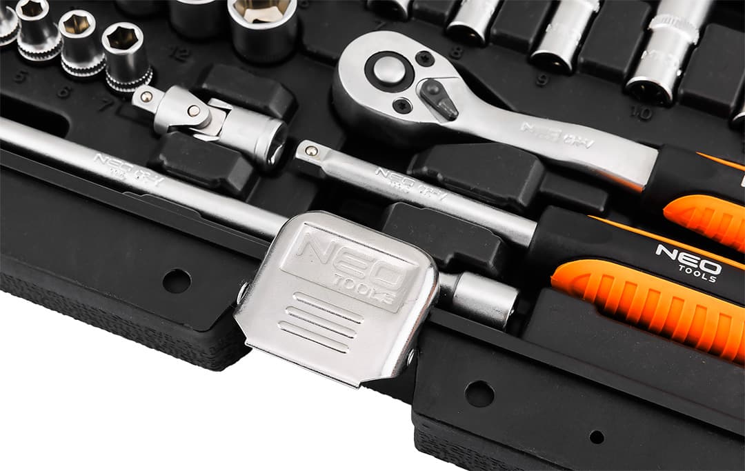 Zestaw kluczy nasadowych 1/4 cala 23 sztuki z satynowym wykończeniem 9