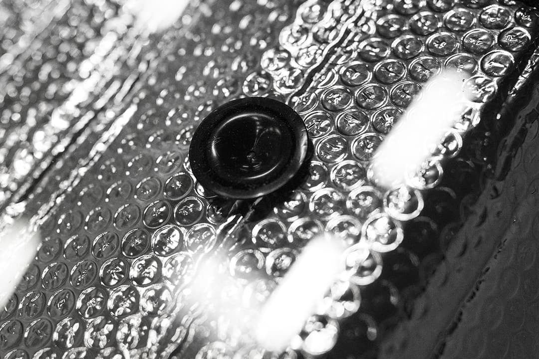 Osłona na szybę samochodową z podwójną izolacją 1380 x 700 mm 8