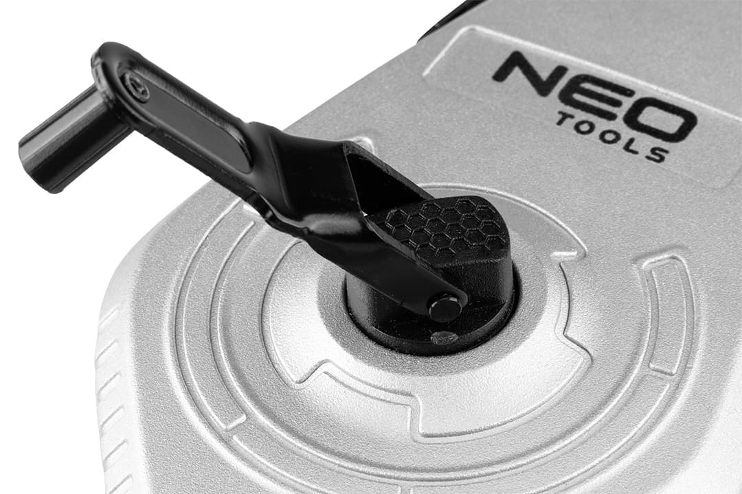 Sznurek traserski 30 m z aluminiową obudową 4