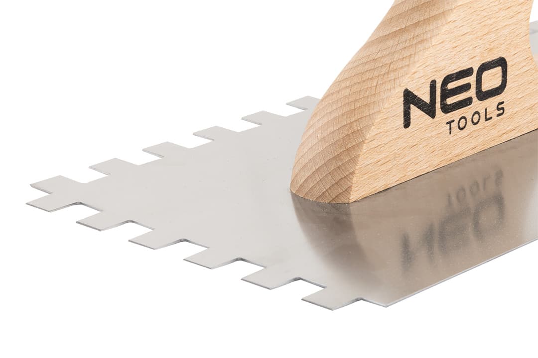 Paca prosta stalowa 380 x 128 mm z drewnianym uchwytem 3