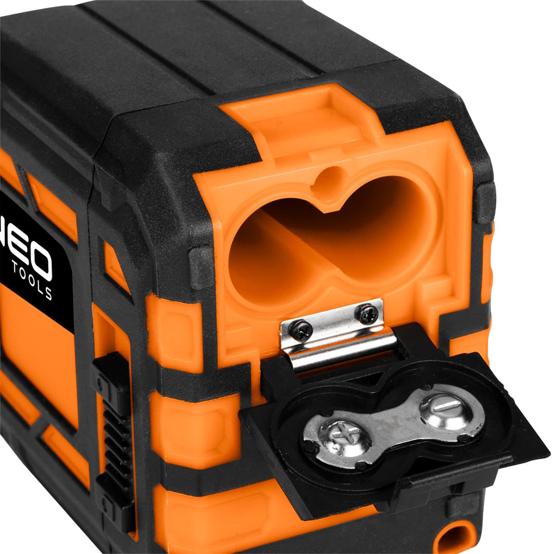 Laser krzyżowy czerwony 20 m z uchwytem magnetycznym i etui 5