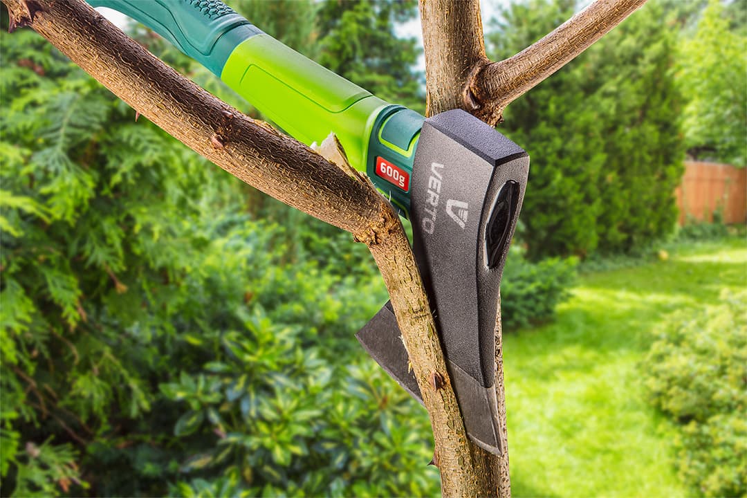 Siekiera uniwersalna 860 g, obuch 600 g, trzonek z włókna szklanego 3