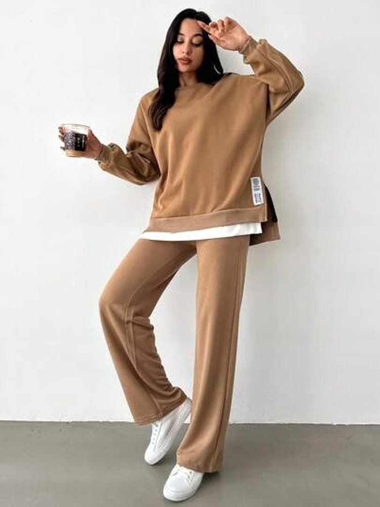 Beżowa bluza damska z długim rękawem