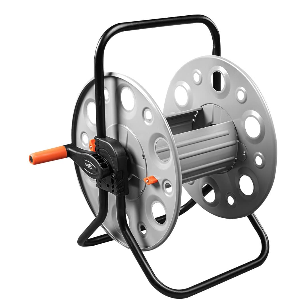 Metalowy stojak na wąż ogrodowy do 100 m