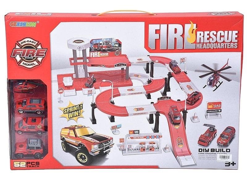 Parking straży pożarnej z 4 metalowymi pojazdami