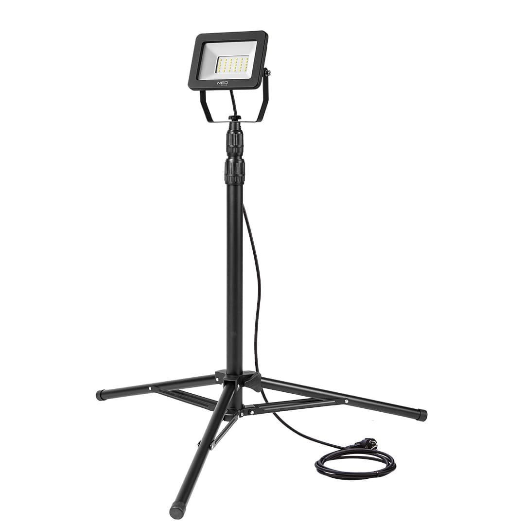 Reflektor pojedynczy LED 50W 4250lm na statywie 1.8m