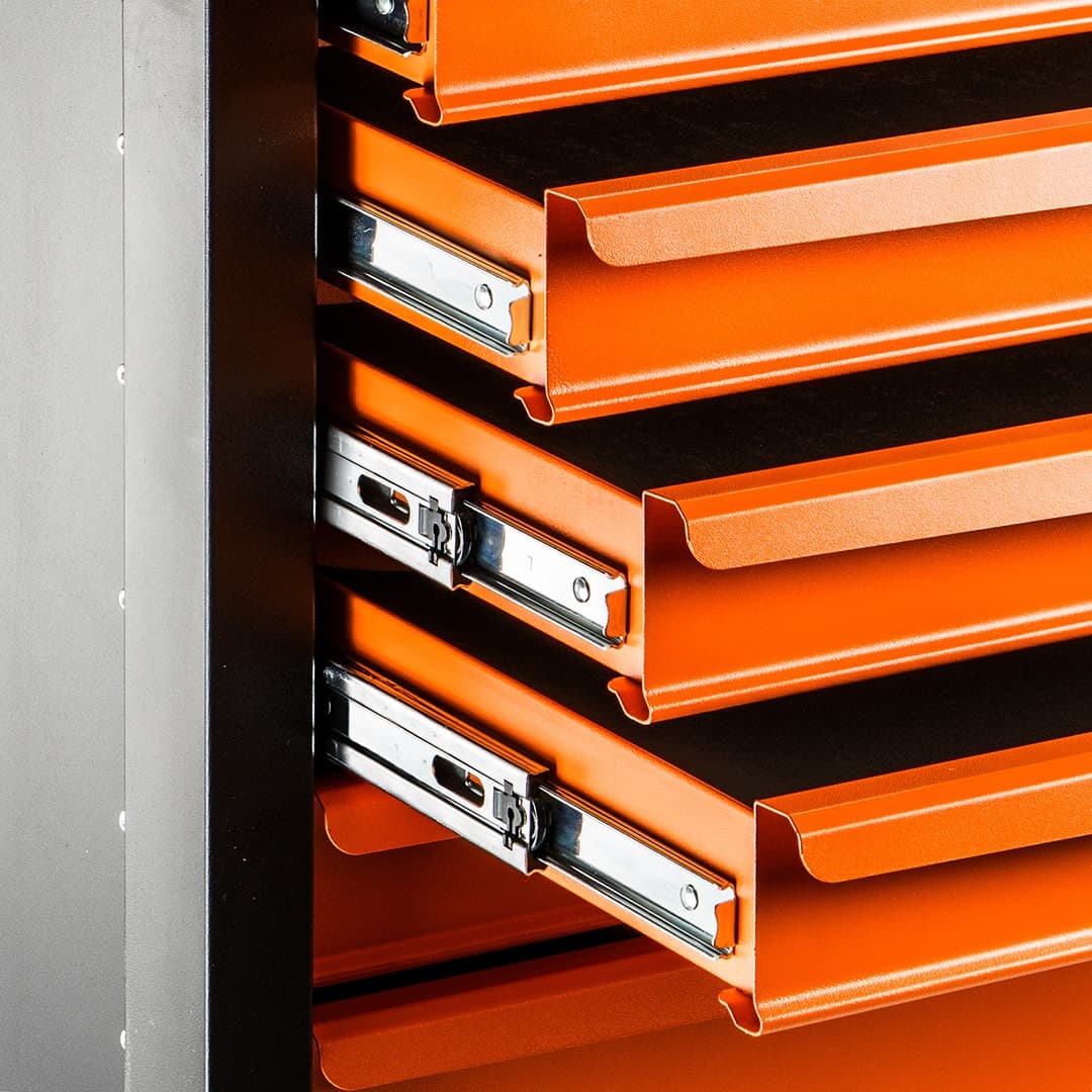 Szafka warsztatowa z 7 szufladami i 129 narzędziami