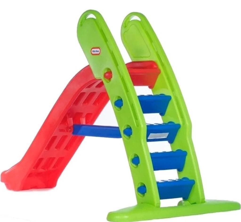 Duża zjeżdżalnia dla dzieci w podstawowych kolorach